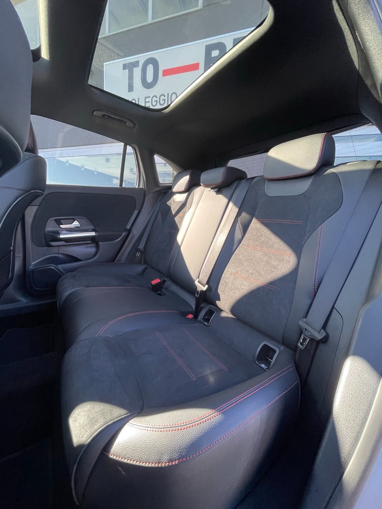 Mercedes-Benz GLA 200 d Premium auto