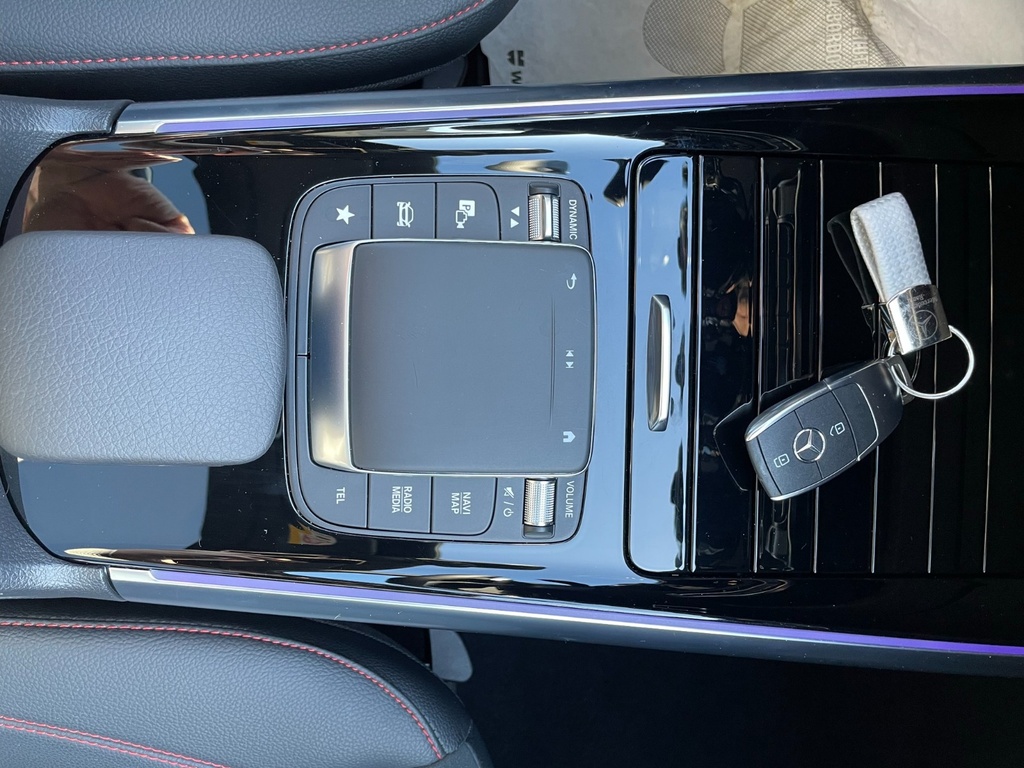 Mercedes-Benz GLA 200 d Premium auto