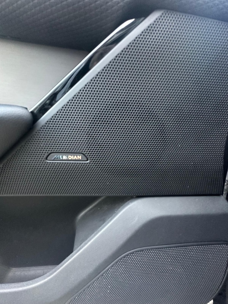 Land Rover Velar 2.0d i4 R-Dynamic S 240cv auto my19 Iva esposta