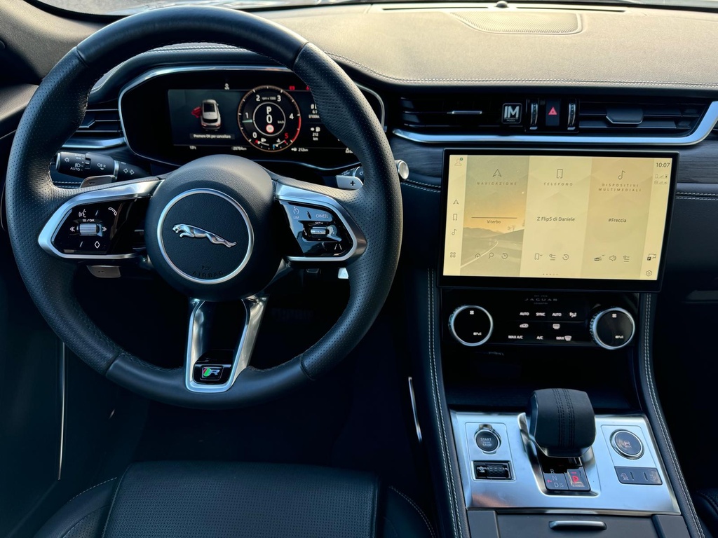 Jaguar F-Pace 2.0 D163 R-Dynamic S awd AUTOCARRO N1