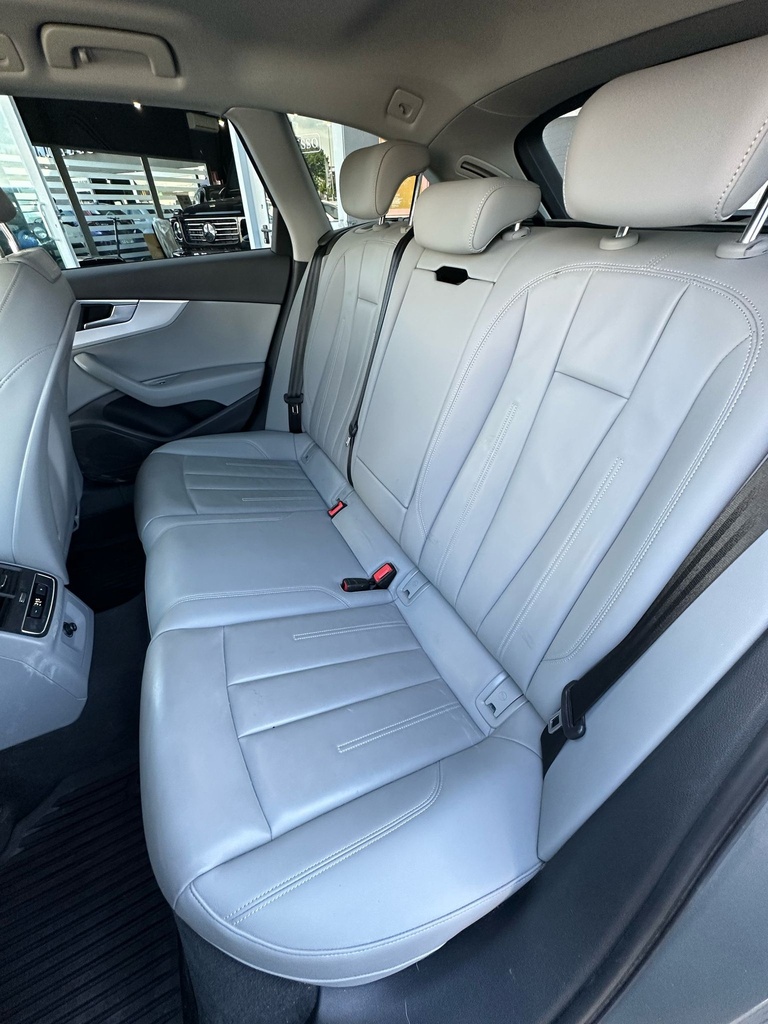 Audi A4 Allroad 40 2.0 Business Evolution 204c s-tronic