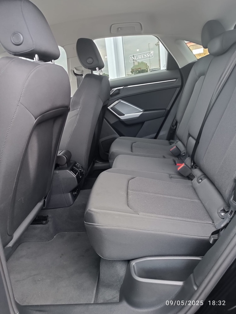 Audi Q3 Sportback 35 2.0 tdi s-tronic