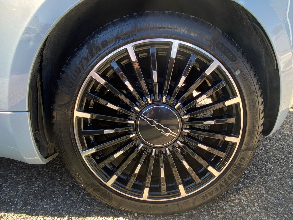 FIAT 500 E Cabrio 42 kWh La Prima