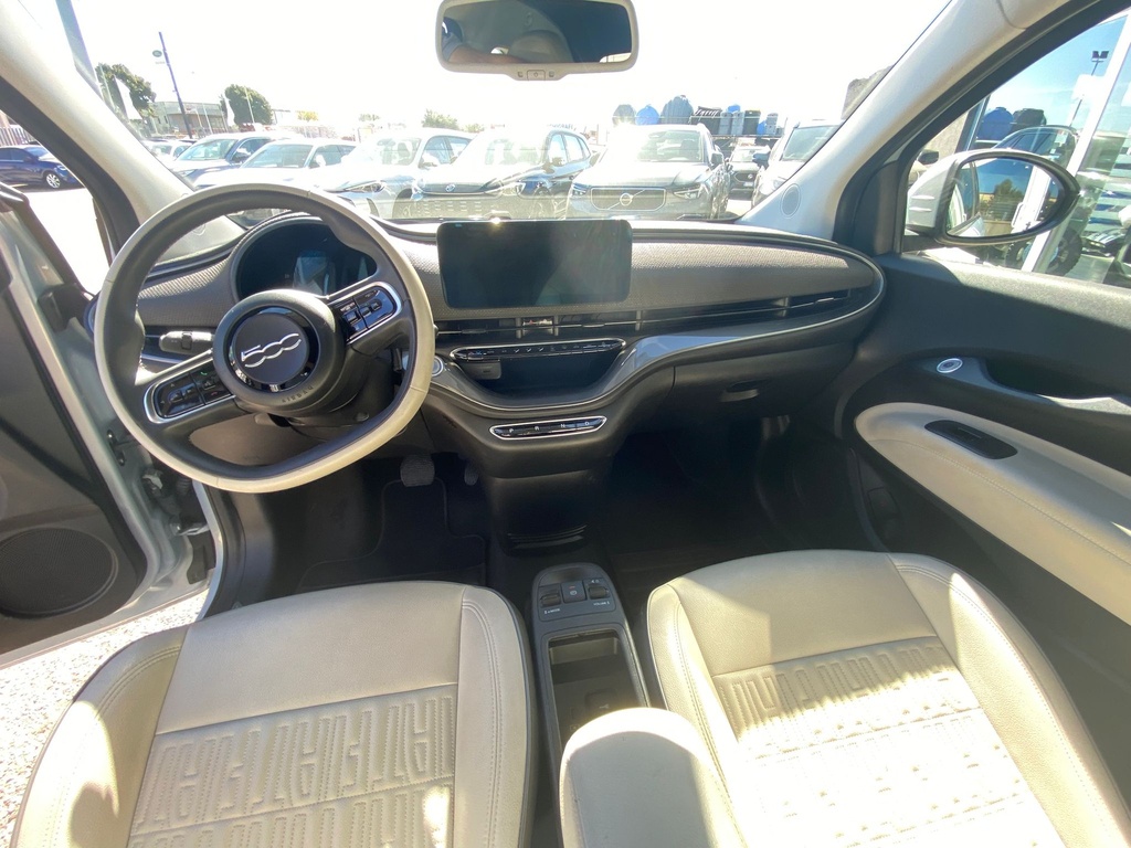 FIAT 500 E Cabrio 42 kWh La Prima